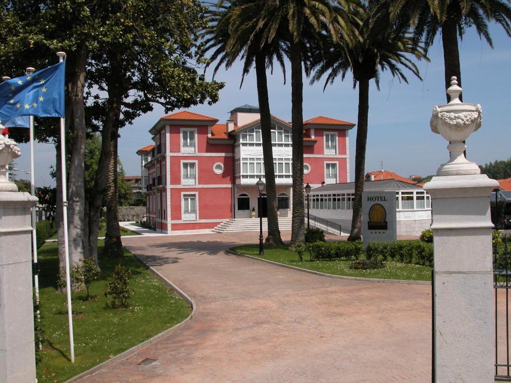 Silken Spa La Hacienda De Don Juan Llanes Exteriér fotografie